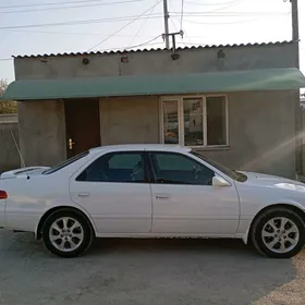 Toyota Camry 2000