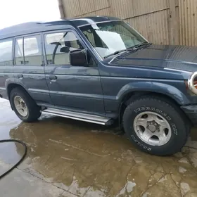 Mitsubishi Pajero 1993