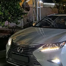 Lexus ES 350 2016