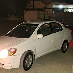 Toyota Echo 2000