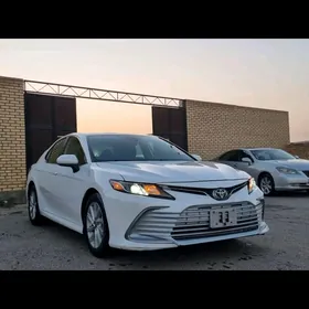 Toyota Camry 2022
