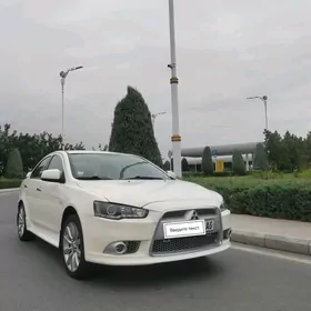 Mitsubishi Lancer 2013