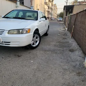 Toyota Camry 1998