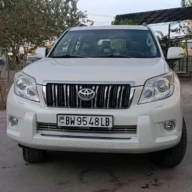 Toyota Land Cruiser Prado 2012