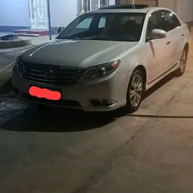 Toyota Avalon 2010