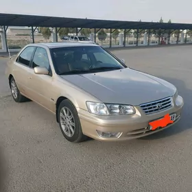 Toyota Camry 2001