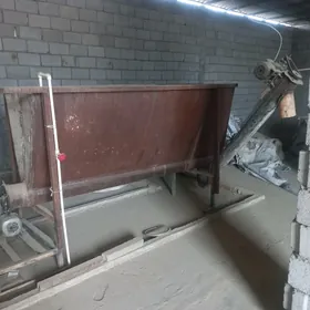 Дробилка пластиковых баклашек