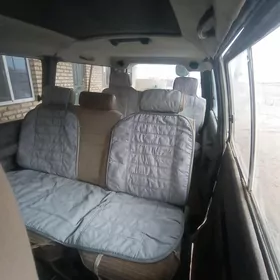 Toyota Hiace 1985