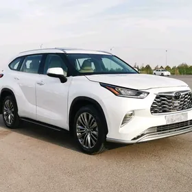 Toyota Highlander 2023
