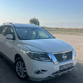Nissan Pathfinder 2013