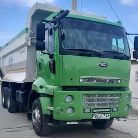 Ford Cargo 3535D 2013