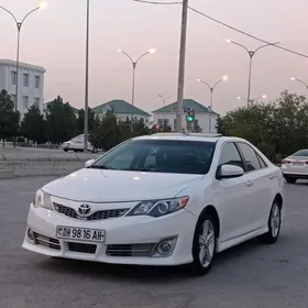 Toyota Camry 2012
