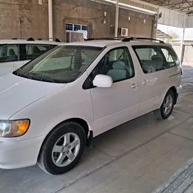 Toyota Sienna 2002