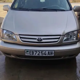 Toyota Sienna 2000