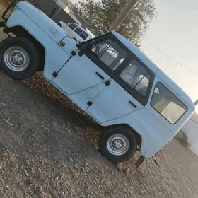 UAZ 469 2001