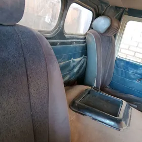 UAZ Profi 1999