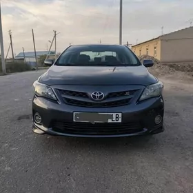 Toyota Corolla 2013