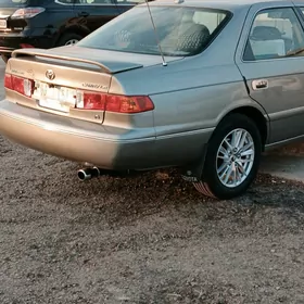 Toyota Camry 2000