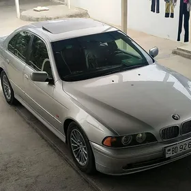BMW E39 2001