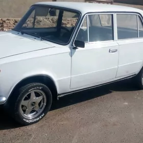 Lada 2104 1980