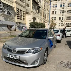 Toyota Camry 2012