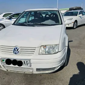Volkswagen Bora 2000