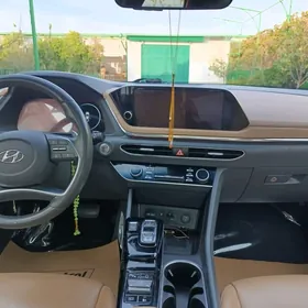 Hyundai Sonata 2021