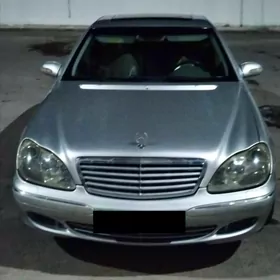 Mercedes-Benz S-Class 2004