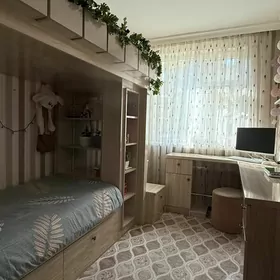 Двухъярусная кровать