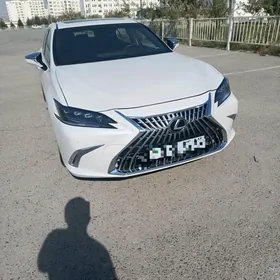 Lexus ES 350 2021