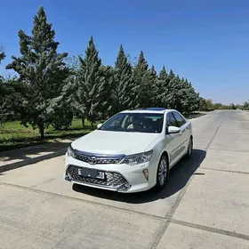 Toyota Camry 2015