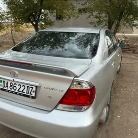 Toyota Camry 2005