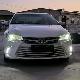 Toyota Camry 2017
