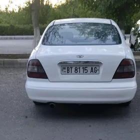 Daewoo Leganza 2002