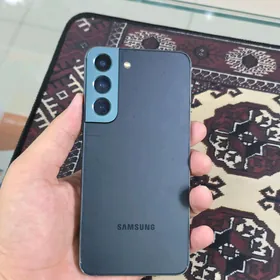 Samsung s22 8/256