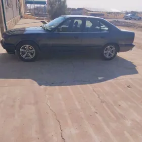 BMW 520 1990