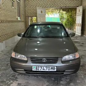 Toyota Camry 1998