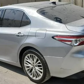 Toyota Camry 2020