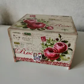 Шкатулка для украшений