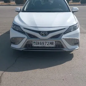 Toyota Camry 2020