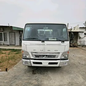 Mitsubishi Canter 2025
