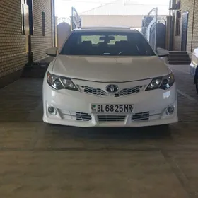 Toyota Camry 2012