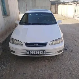 Toyota Camry 1999