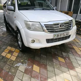 Toyota Hilux 2014