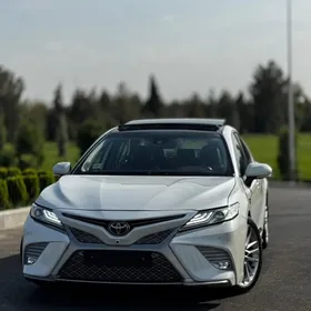 Toyota Camry 2020