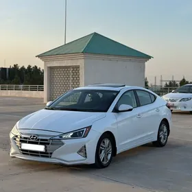 Hyundai Elantra 2019