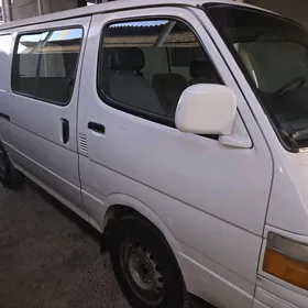 Toyota Hiace 1998