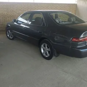 Toyota Camry 1998