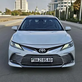 Toyota Camry 2018