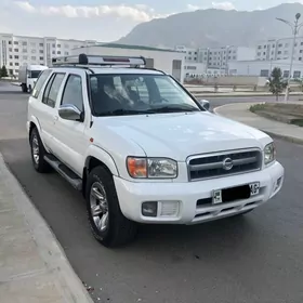 Nissan Pathfinder 2005